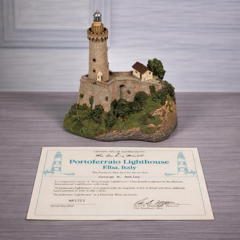 Danbury Mint Portoferráio Lighthouse Figurine COA Elba Island